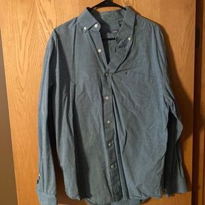 Izod long sleeve button up shirt